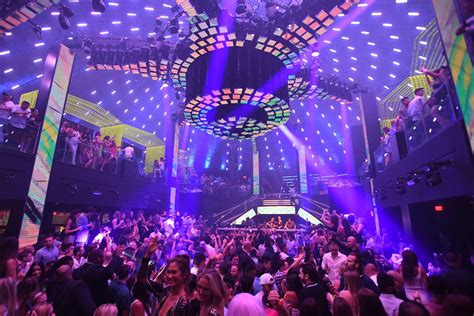Nightclub liv miami - Feb 27, 2024 · From high-energy nightclubs to laid-back lounges, Miami boasts a wide array of nightlife districts that cater to every taste and preference. In this article, we will delve into the best Miami nightlife districts, ensuring you make the most of your evenings in the Magic City. 1. South Beach: